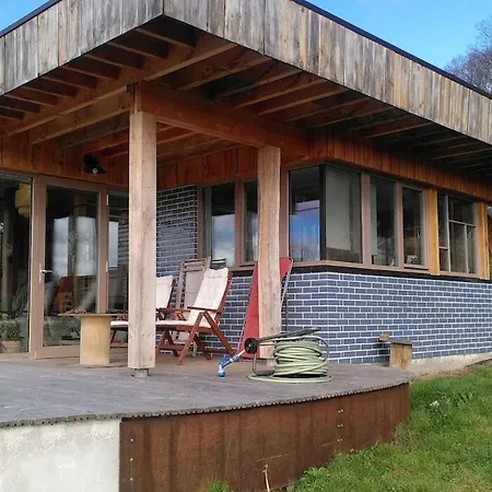 Villa Unusual House Sleeps 12