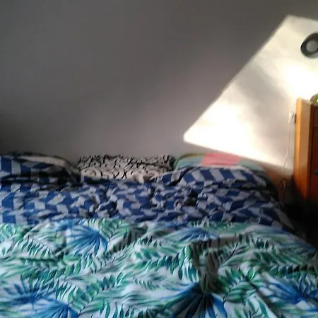 Unusual House Sleeps 12 *