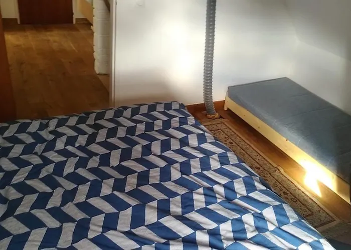 Unusual House Sleeps 12 Villa *